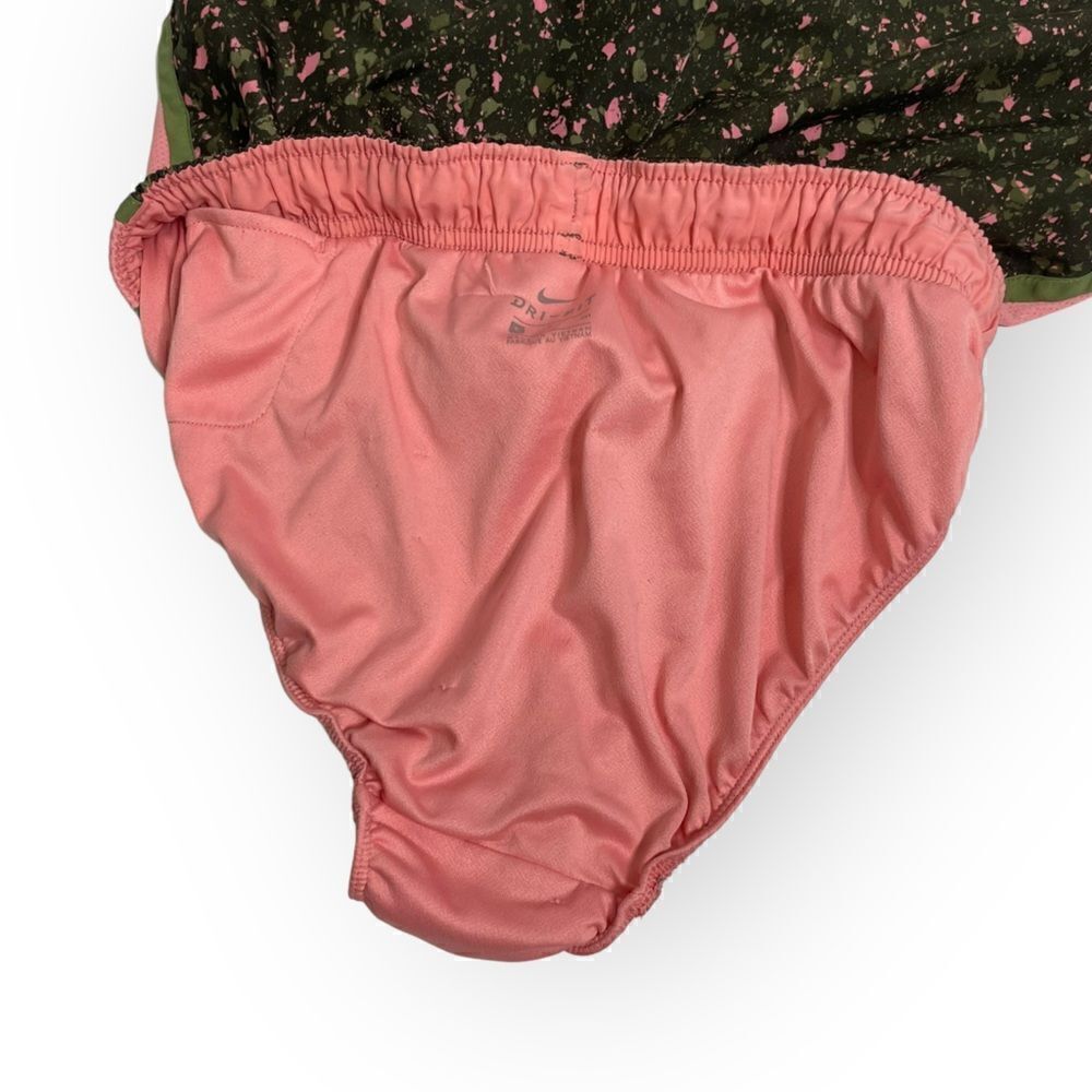 Nike Dri Fit Paint Splatter/Camo Look Tempo Shorts Women Pink Green - Picture 7 of 9